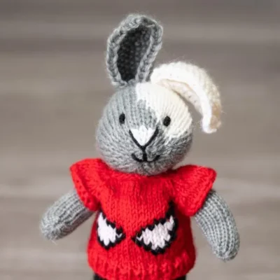 Knitted Puppets | Sergio